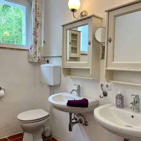 Apartment Seeblick Mit Charme In Der Hirschfisch Sattendorf