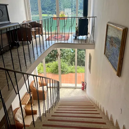 Seeblick Mit Charme In Der Hirschfisch * Sattendorf